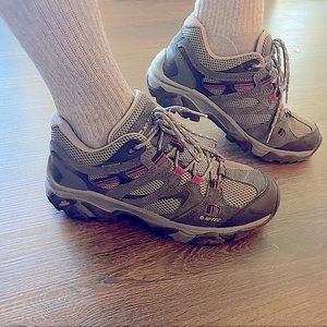 Hi-tec women’s hiking shoes boots trail